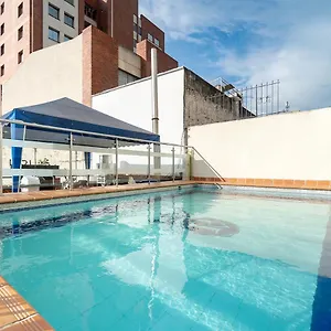 Ayenda Plaza Versalles Cali